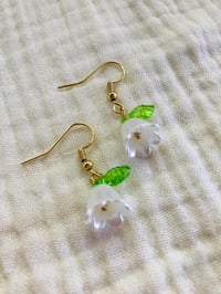 Image 3 of Lily of the Valley