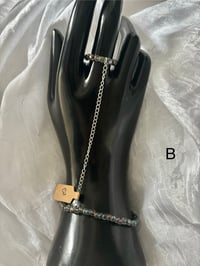 Image 3 of armbänder & handketten 