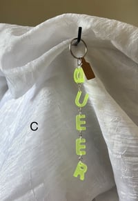 Image 3 of statement schlüsselanhänger