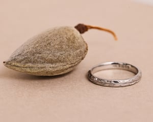 Image of Platinum 3mm ‘Olive leaf’ engraved ring