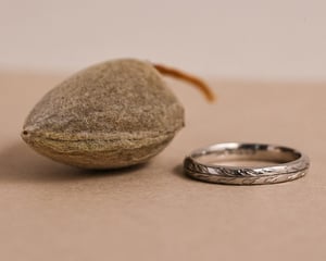 Image of Platinum 3mm ‘Olive leaf’ engraved ring