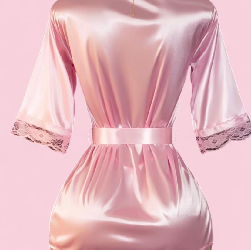 Image of Pink satin robe One-size