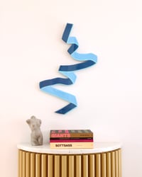 Image 3 of Petite Ribbon No.5 Original Sapphire