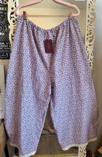 Image 3 of Lace Hem Pants Purple Floral, XL