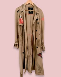 Image 3 of LIBERATE yoUrself 🍒  ¥ UPCYCLED  ¥ UNISEX ¥ VINTAGE TRENCHCOAT ¥ IBIZA¥ HANDPAI...