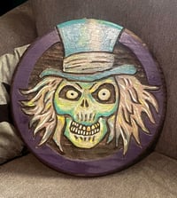 Top Hat Ghost Circle
