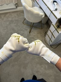 Image 3 of Ascent Summit Pro – White/Gold