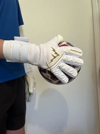 Image 2 of Ascent Summit Pro – White/Gold