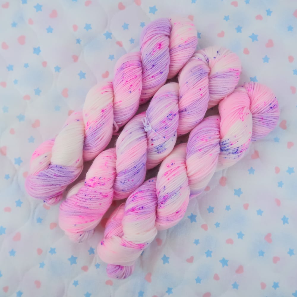 Yarn: Heart Magic