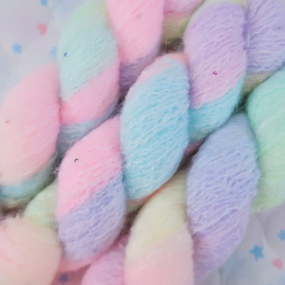 Yarn: Pastel Rainbow