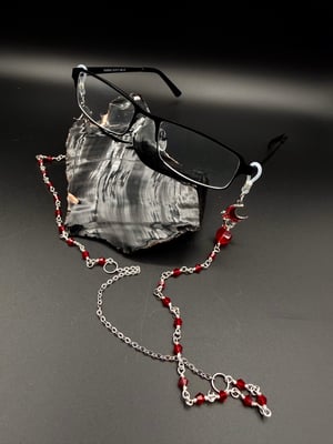Red Moon Glasses Chain