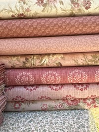 Image 2 of Marcus fabrics Dolorès smith 55D