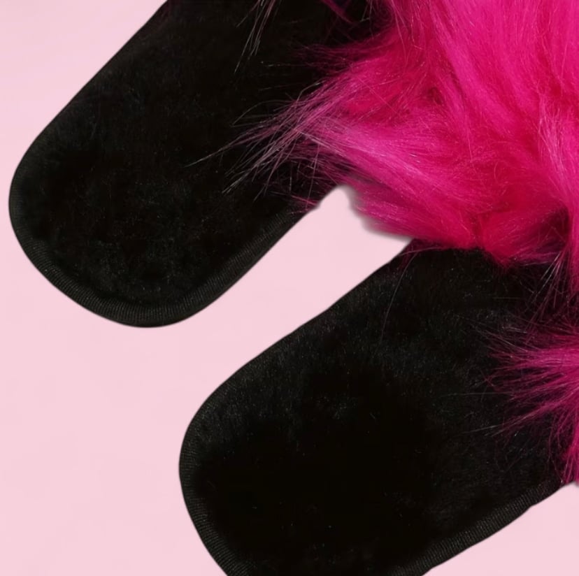 Image of Faux fur slides