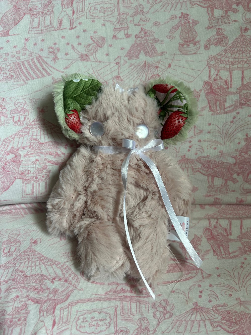 Image of ichigo the strawberry mouse