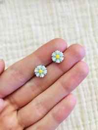 Image 3 of Ditsy Daisies Studs