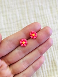 Image 5 of Ditsy Daisies Studs
