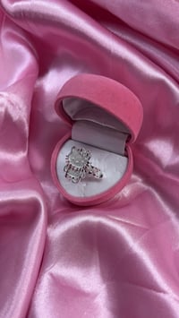 Image 3 of Hello kitty Rolex Ring