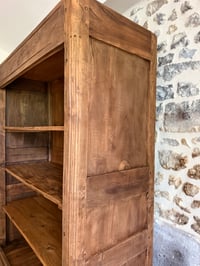 Image 9 of Bibliothèque ancienne en bois massif — Meuble de campagne chiné