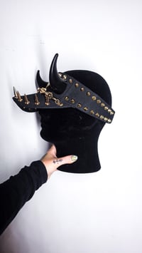 Image 7 of Black Horn Visor - Gold