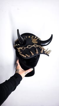 Image 5 of Black Horn Visor - Gold