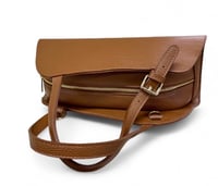 Image 3 of Structured Leather Shoulder Bag – Camel 