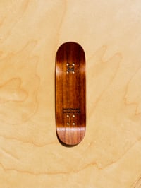 Image 2 of Blink RealSkate Fingerboard - 29/56 - Split-ply Blinking walnut burl on brown
