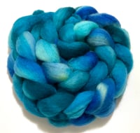 Image 2 of JUL - 27 -  BFL Wool Roving, Blue Face Leicester Top,  Micron 24, 4 oz