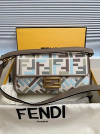 Image 1 of Borsa Fendi - #8