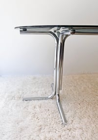 Image 7 of MESA VINTAGE DE CRISTAL AHUMADO, AÑOS 70