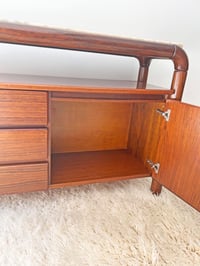 Image 4 of CÓMODA DE MADERA Y MÁRMOL, AÑOS 70