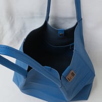 Image 6 of Pinch Tote pebbled happy blue