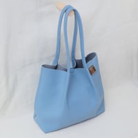 Image 2 of Pinch Tote pebbled sky