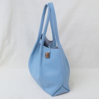 Image 4 of Pinch Tote pebbled sky