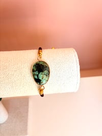 Image 2 of BRACELET TURQUOISE D’AFRIQUE SUR CORDON