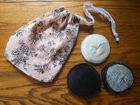 Image 1 of Linen Nursing Pad Set in Black & White 