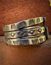 Image 6 of WL&A Handmade Old Style Heavy Ingot Whirling Log Crossroads Cuff - Size 7 to 7.5in Wrist
