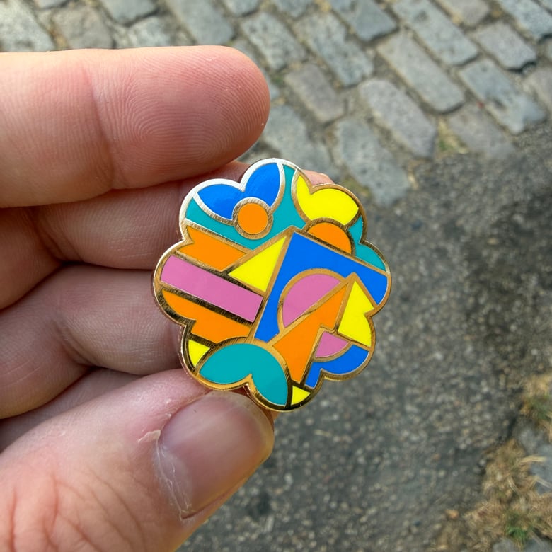 Image of Super Flower (Enamel Pin)