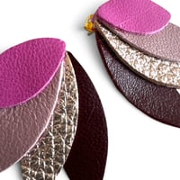 Image 3 of Boucles d'oreilles puces , modèle SALLY,  Bordeaux Rose 