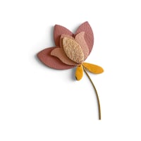 Image 1 of Broche Florale , modèle LOU,  Nude 