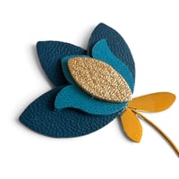 Image 2 of Broche Florale , modèle LOU,  Bleu