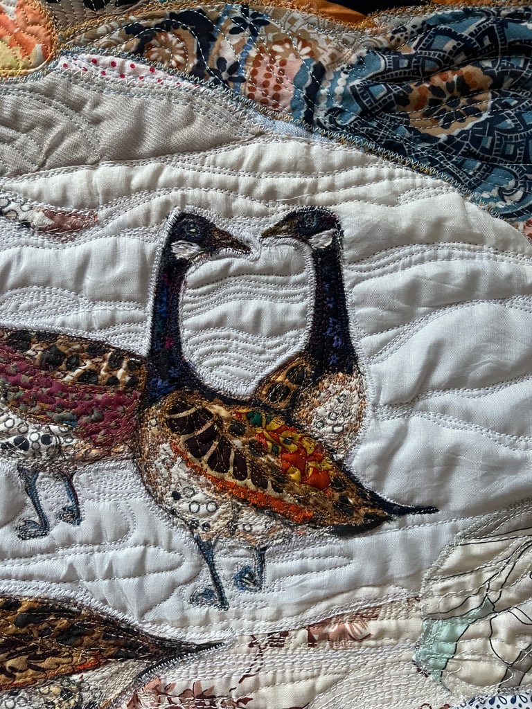 "Guys, where do we go next?» - Original Goose Textile Art Quilt, 66x55cm Image 12