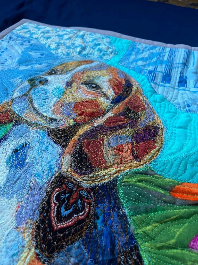 Peace — Original Beagle Art Quilt, Textile Dog Portrait, Pet Lover Wall Art, 45x36cm Image 5