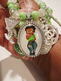 Image 2 of Betty in green with jeans