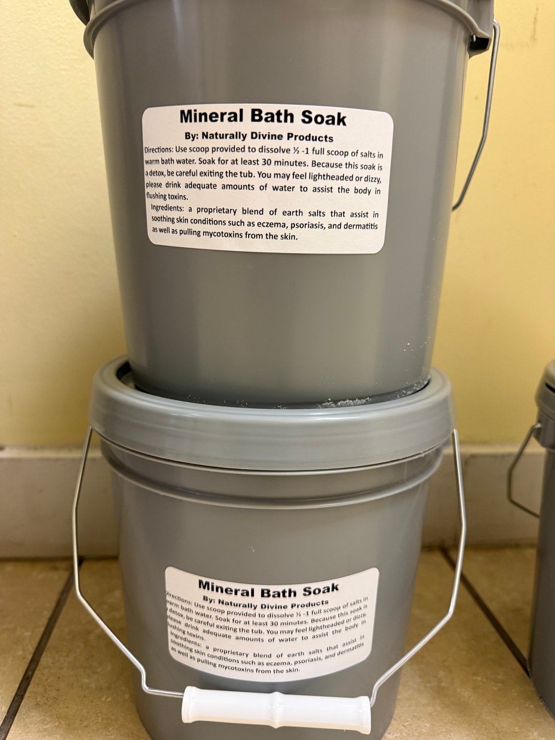 Image of Mineral Bath Soak (1 Gallon Bucket)