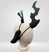 Image 2 of Queen Chrysalis Headpiece