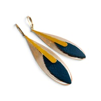 Image 1 of Boucles d'oreilles , modèle JADE , Bleu jean