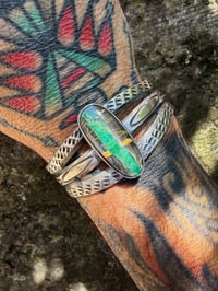 Image 4 of WL&A Handmade Old Style Heavy Ingot Candelaria Ribbon Turquoise Cuff - Size 7 to 7.5in Wrist