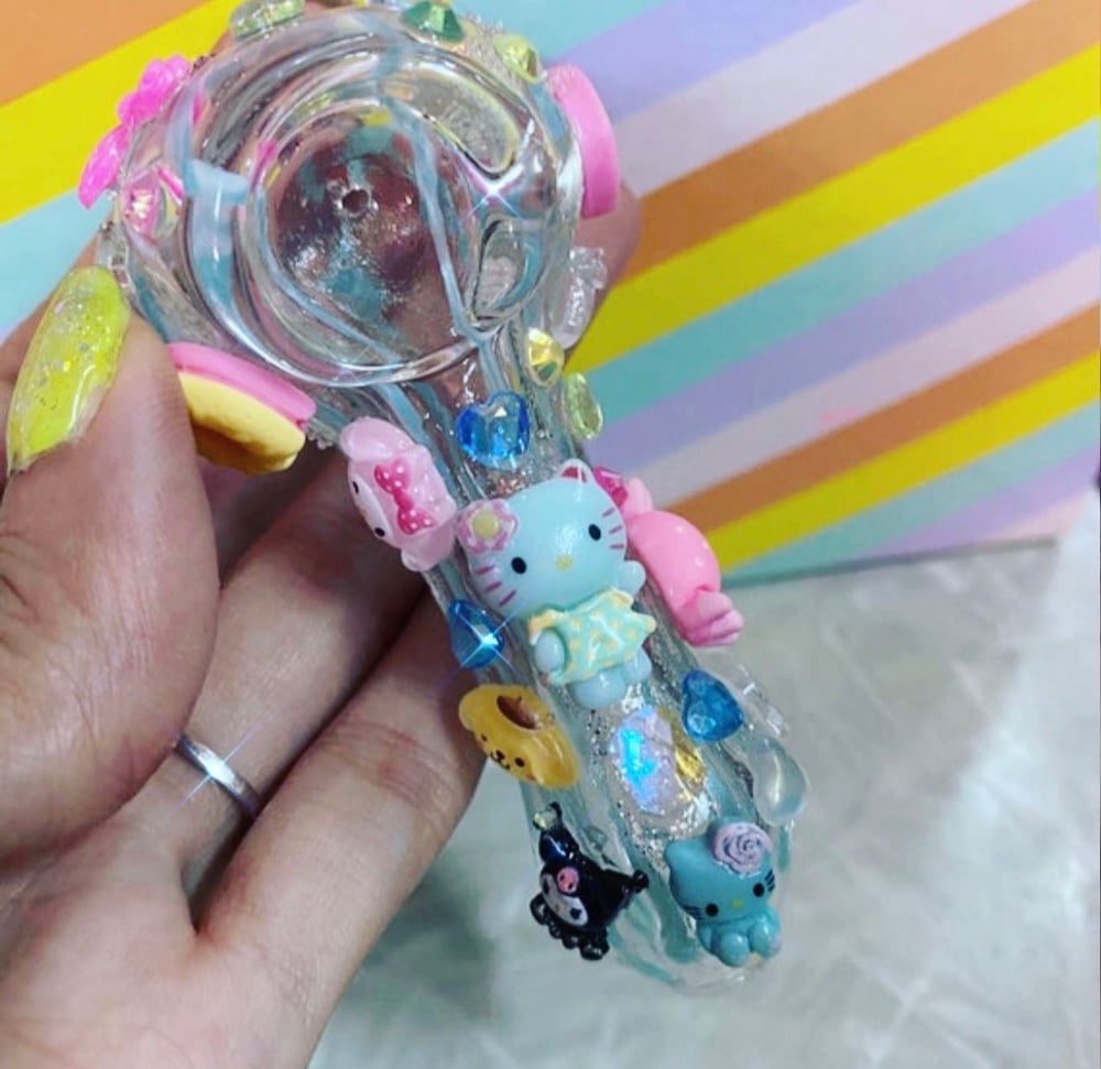 Sanrio sea foam pipe 