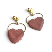 Image 1 of Boucles d'oreilles pendantes, modèle GRAND LOVE , Bois de Rose