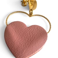 Image 3 of Boucles d'oreilles pendantes, modèle GRAND LOVE , Bois de Rose